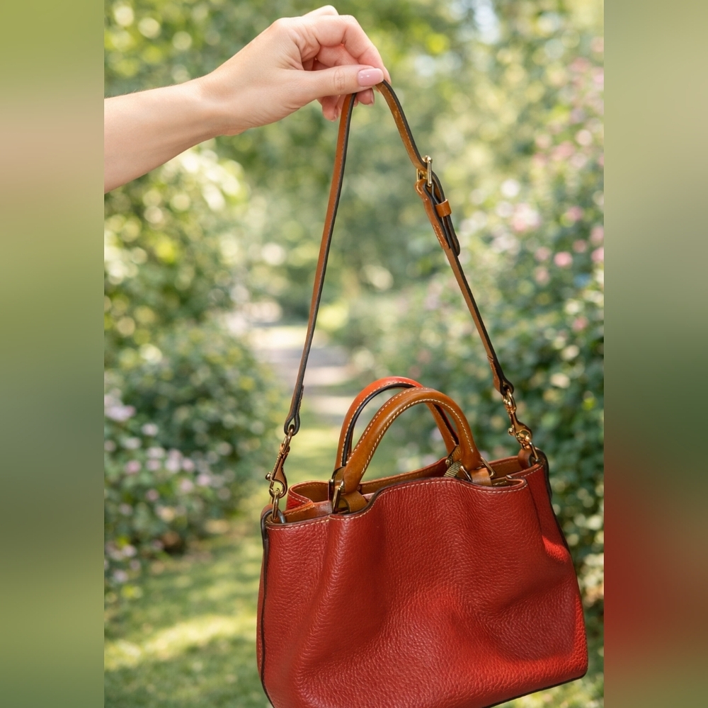 Dooney & Bourke Leather Tote Bag in Burnt Orange Like New - Picture 2 of 9